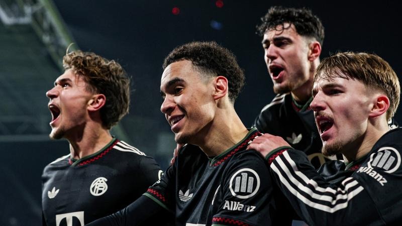 棋牌高阶：解析“桥牌”中的信号传递系统如何体现最高级的团队博弈。（棋牌进阶：桥牌信号体系如何呈现顶级团队博弈）